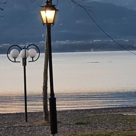 Nafpaktos Seaside Apartment Buitenkant foto