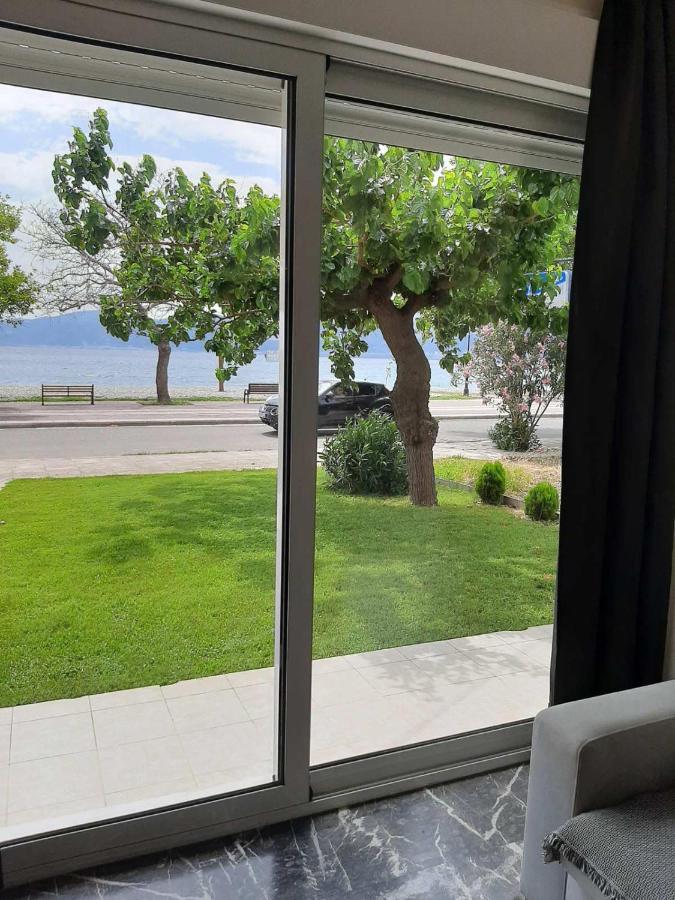 Nafpaktos Seaside Apartment Buitenkant foto