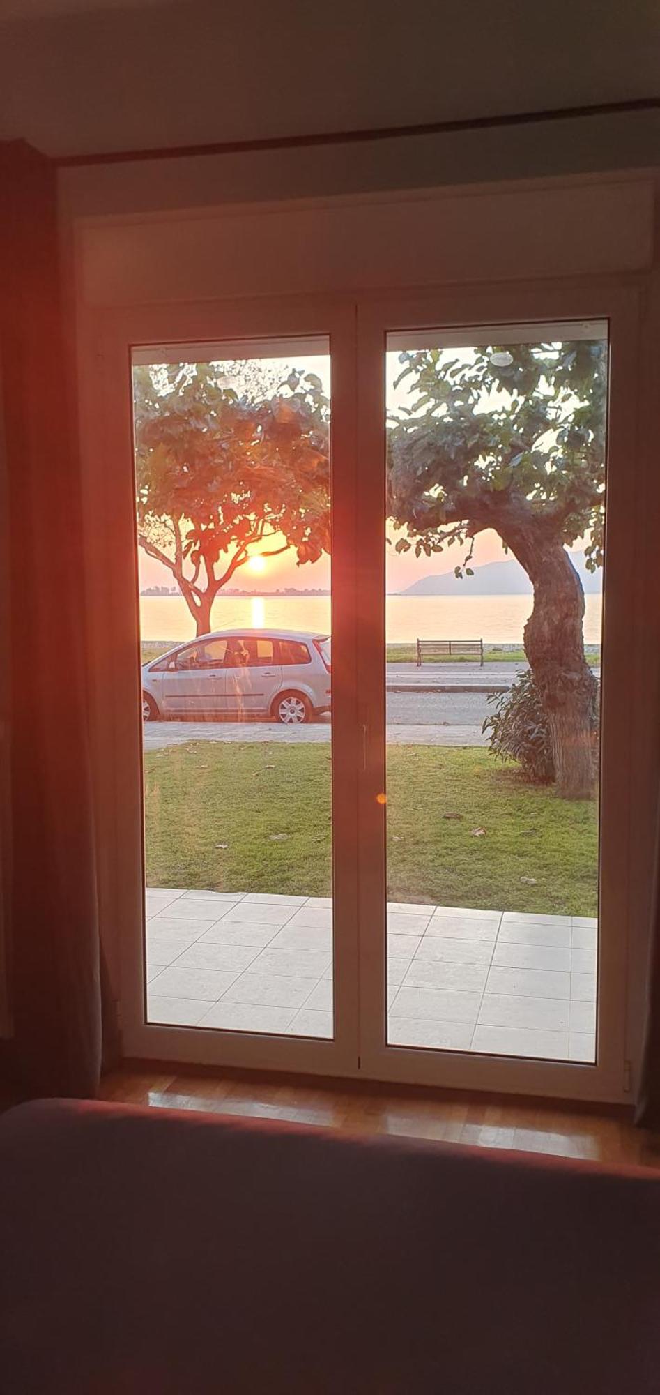 Nafpaktos Seaside Apartment Buitenkant foto