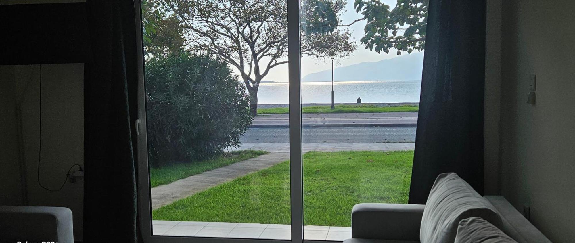 Nafpaktos Seaside Apartment Buitenkant foto
