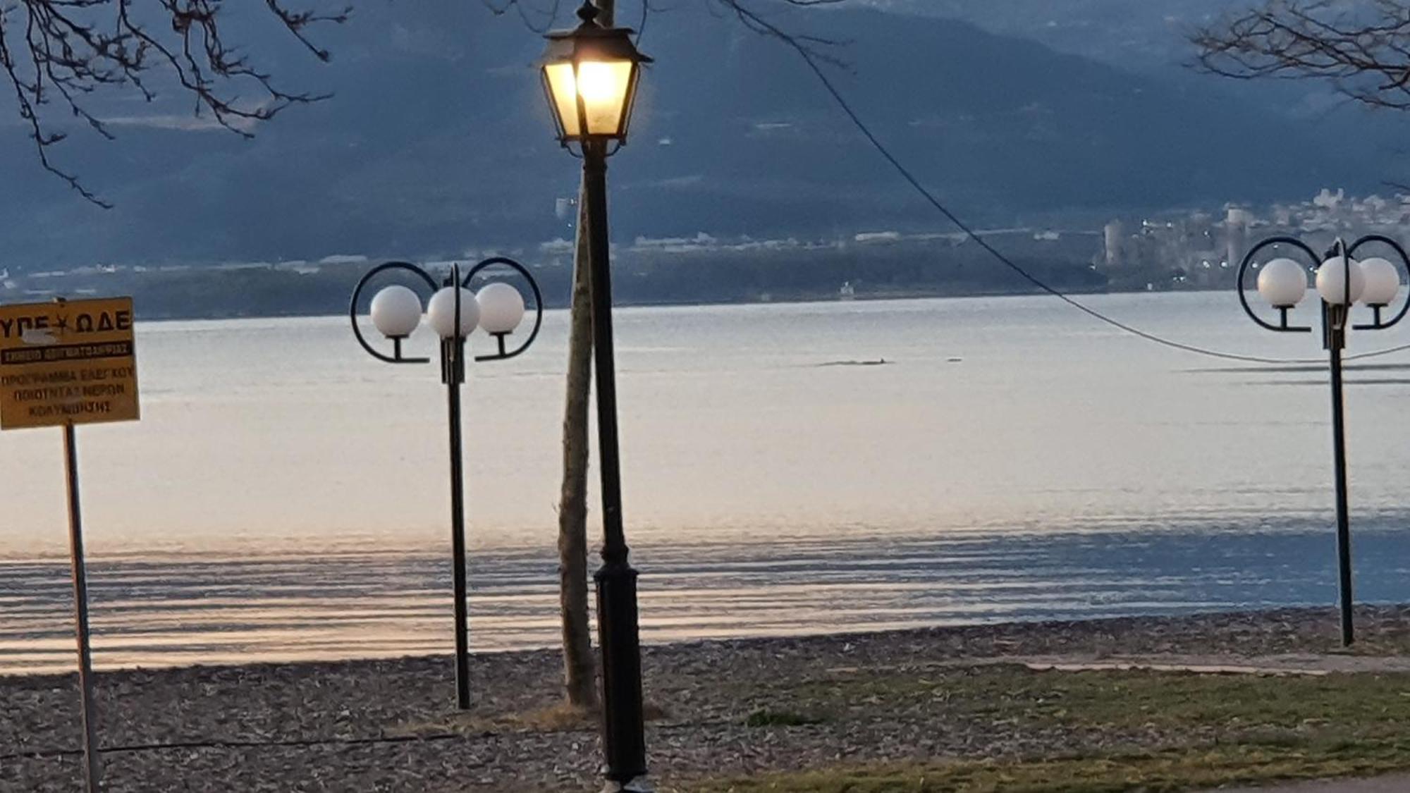 Nafpaktos Seaside Apartment Buitenkant foto